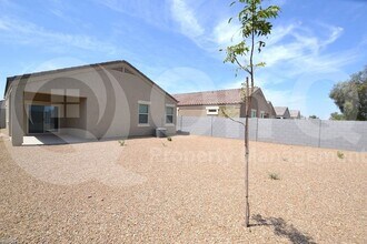 37710 W Amalfi Ave in Maricopa, AZ - Building Photo - Building Photo