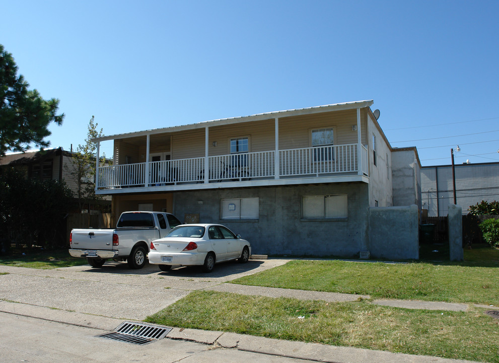 3557 Martinique Ave in Kenner, LA - Foto de edificio