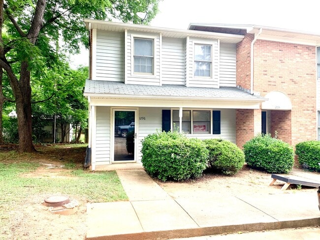 property at 1296 Ebenezer Rd
