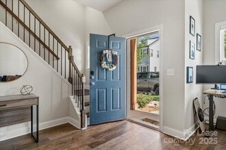 5001 Belmont Xing Dr in Belmont, NC - Building Photo - Building Photo