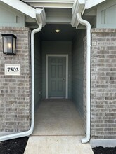 7502 Sparkling Light Dr in Austin, TX - Building Photo - Building Photo