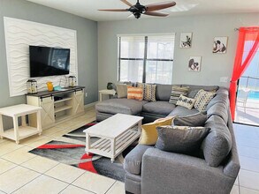 1956 Wedge Dr in Davenport, FL - Building Photo - Building Photo