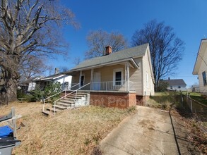 8 Pettee St in Greenville, SC - Building Photo - Building Photo