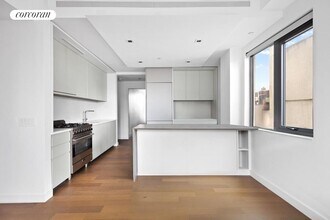 150 Rivington St in New York, NY - Building Photo - Building Photo