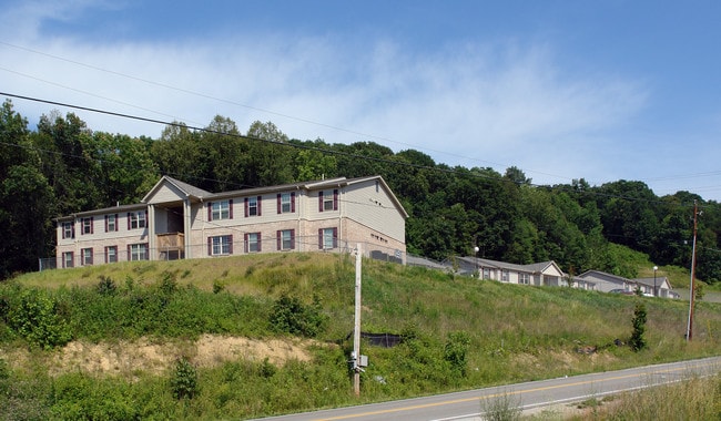 Tyler Heights Apartments in Charleston, WV - Foto de edificio - Building Photo