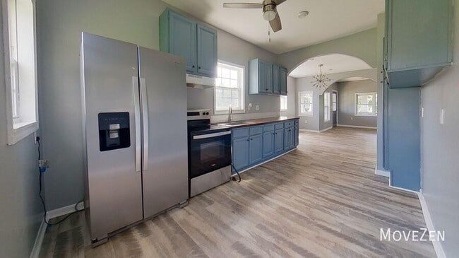 5224 Old Walkertown Rd in Winston-Salem, NC - Building Photo - Building Photo