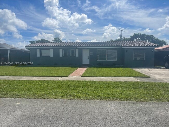 11080 SW 62nd Terrace in Miami, FL - Building Photo - Building Photo