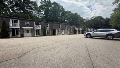 15 Back River Rd in Dover, NH - Foto de edificio - Interior Photo