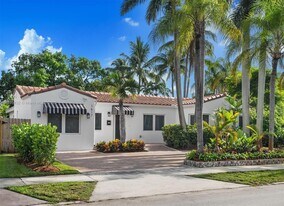 1617 Washington St in Hollywood, FL - Building Photo