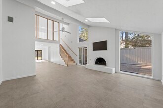 2703 Crossvine Cir in Spring, TX - Building Photo - Building Photo