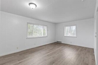 4321 Morgan Ford Rd in St. Louis, MO - Building Photo - Building Photo