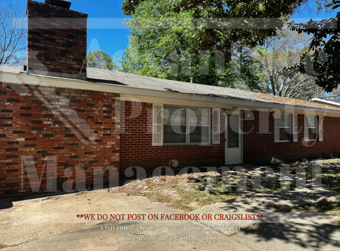 413 S Ash St in Conway, AR - Building Photo