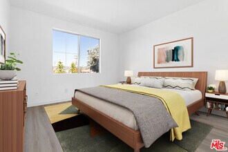 2033 Beloit Ave in Los Angeles, CA - Building Photo - Building Photo