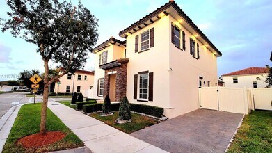 17070 SW 91st St in Miami, FL - Building Photo - Building Photo