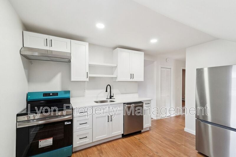 23 Slade St in Pawtucket, RI - Building Photo