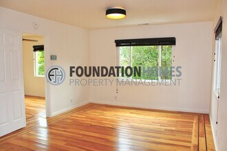 16 Willow Ave in Corte Madera, CA - Building Photo - Building Photo