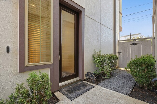 821 Algona Ave in Houston, TX - Building Photo - Building Photo