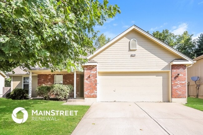 property at 19700 E 9th St S