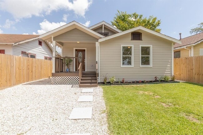 3406 Michigan St in Baytown, TX - Building Photo - Building Photo