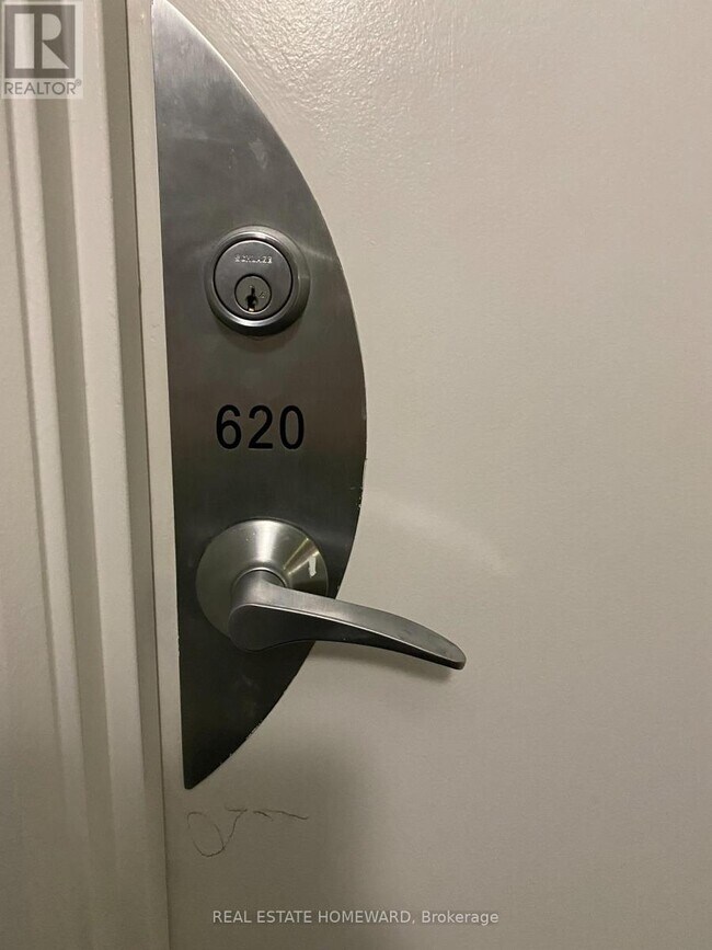 600 Fleet St in Toronto, ON - Building Photo - Building Photo