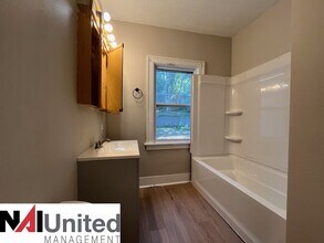 2008 McDonald St in Sioux City, IA - Building Photo - Building Photo