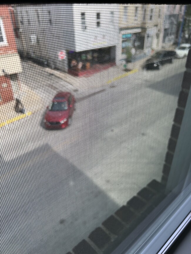 16 S Main St, Unit Apt 2 in Phoenixville, PA - Building Photo - Building Photo