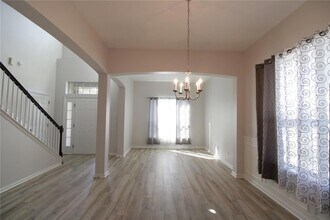 8225 NW 53rd Ter in Gainesville, FL - Foto de edificio - Building Photo