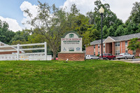 Dutch Ridge in Parkersburg, WV - Foto de edificio - Building Photo