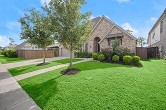 16711 Arboleda Dr in Atascocita, TX - Building Photo - Building Photo