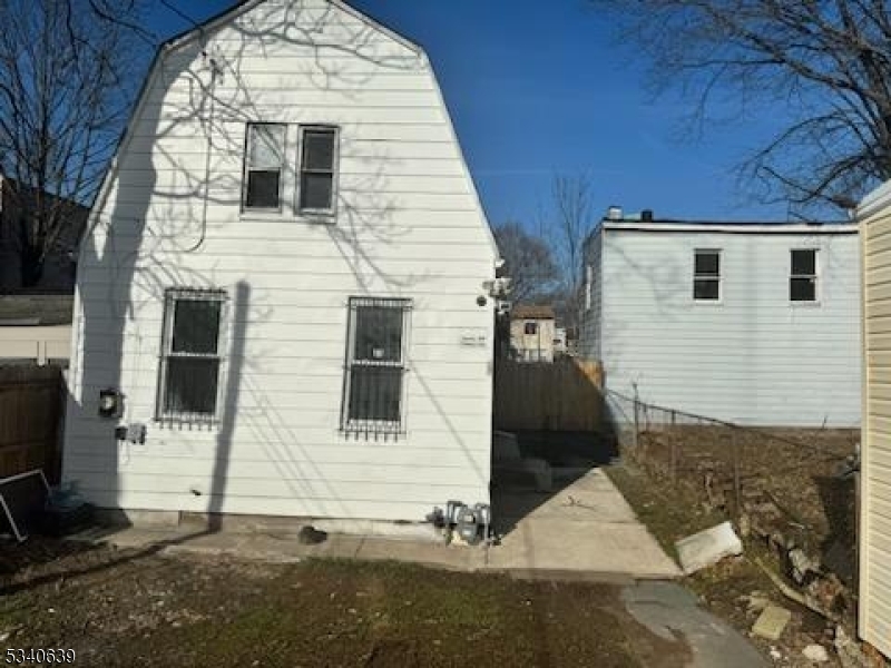 54 Breakenridge Terrace in Irvington, NJ - Building Photo