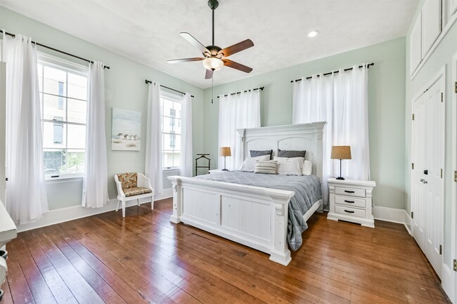 property at 1121 Market St