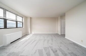 1225 KENNEDY Blvd in Bayonne, NJ - Building Photo - Building Photo