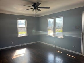 3868-3870 Western Ave, Unit 3870 in Alton, IL - Building Photo - Building Photo