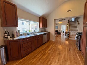 89 Thorndike St, Unit 3 in Cambridge, MA - Foto de edificio - Building Photo