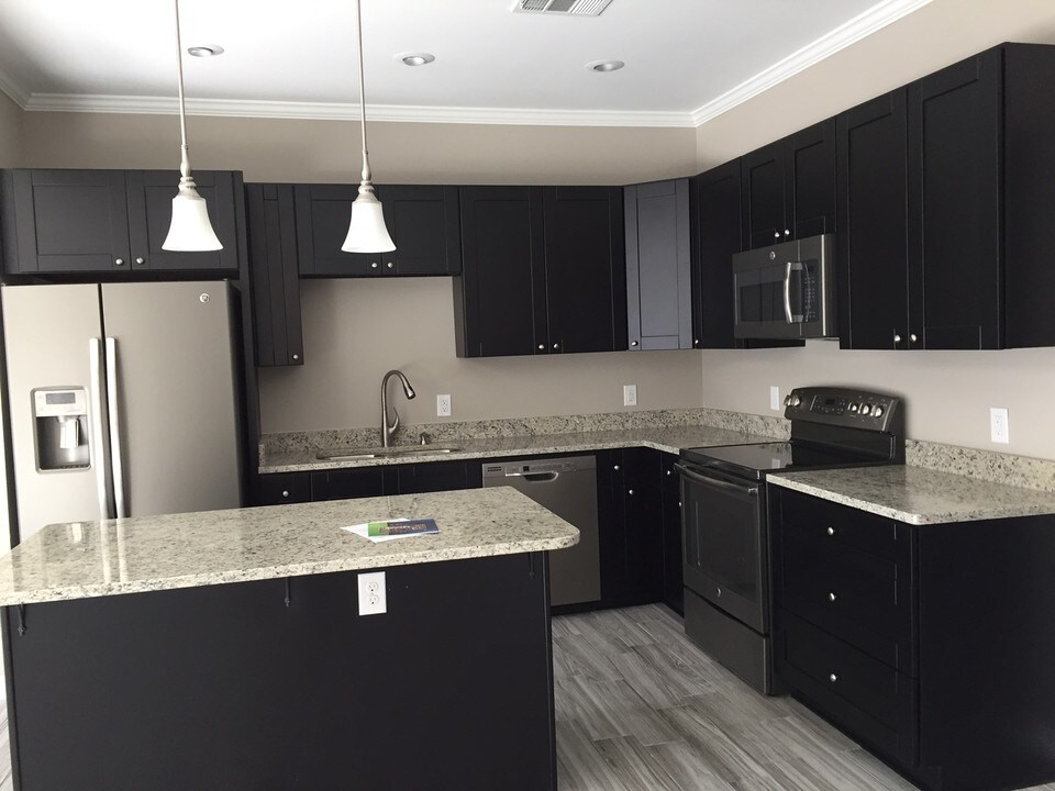 Bayou Maison Townhomes in Monroe, LA - Foto de edificio