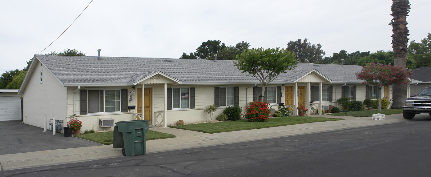 1457 Carleton Dr in Concord, CA - Foto de edificio