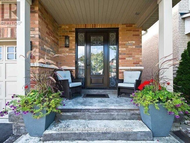 125 Timber Valley Ave in Richmond Hill, ON - Building Photo - Building Photo