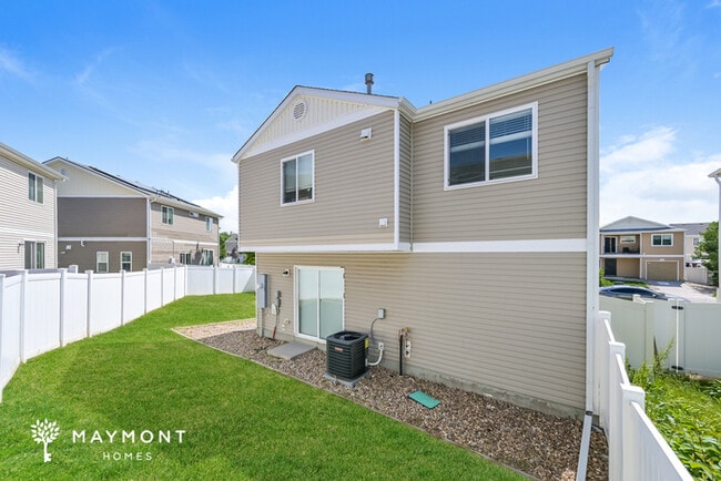 18659 E 46th Pl in Denver, CO - Building Photo - Building Photo