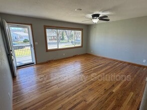 1832 Assumption Dr in Bismarck, ND - Building Photo - Building Photo