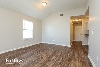 317 Cedar Park Cir in La Vergne, TN - Building Photo - Building Photo