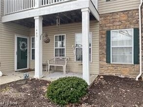 14801 Lenox Dr in Strongsville, OH - Building Photo - Building Photo