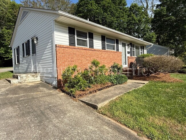 property at 651 S Sunset Dr