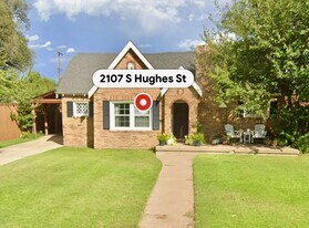 2107 S Hughes St in Amarillo, TX - Building Photo