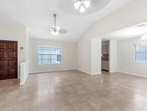 13515 Wimbledon Oaks Dr in Houston, TX - Building Photo - Building Photo