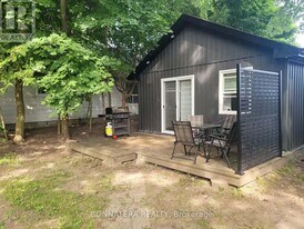 687 Innisfil Beach Rd in Innisfil, ON - Building Photo