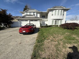 2925 Townline Rd in Abbotsford, BC - Building Photo