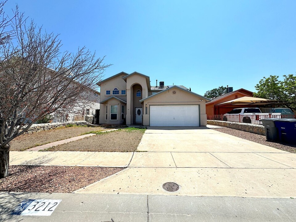 3212 Tierra Agua Pl in El Paso, TX - Building Photo