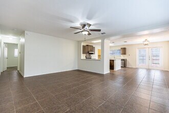 9647 Barbwire in San Antonio, TX - Building Photo - Building Photo