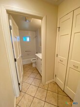 225 Scott St in San Marcos, TX - Foto de edificio - Building Photo