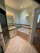 950 Western Ave in Brattleboro, VT - Foto de edificio - Building Photo